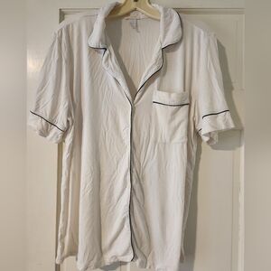Eberjay short sleeve long pant white pajama set size M